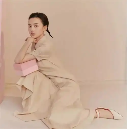 都是于妈剧,为啥延禧攻略赢面大还不是因为颜色更高级