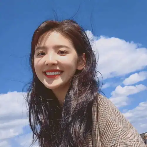 蓝色氛围感招桃花系列女生头像