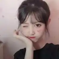 超可爱女生头像真人嘟嘴