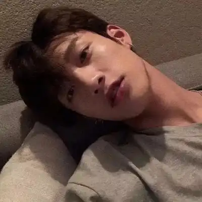 成熟低调有内涵男头帅气图片