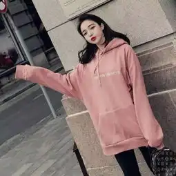 穿卫衣年轻感十足这样穿青春又有活力