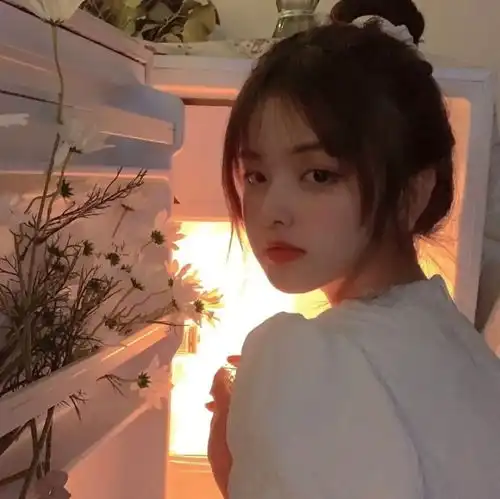真人女生头像用我三生烟火,换你一世迷离