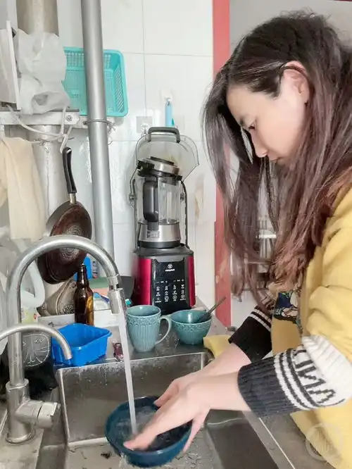 北京一女子春节期间兼职当铲屎官,上门喂宠物150次收入1.5万元