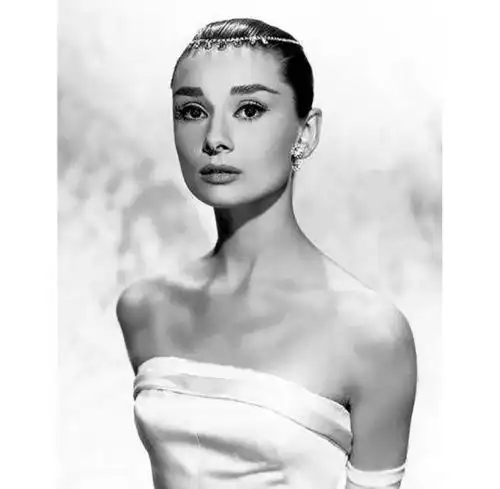 千古谜题我不矮不胖也不丑,为什么穿衣服就是不好看