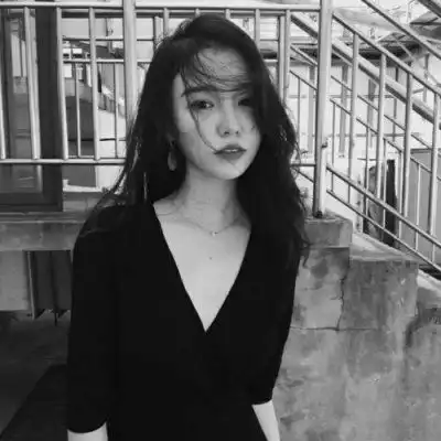 头像吧女头黑白荣耀归来