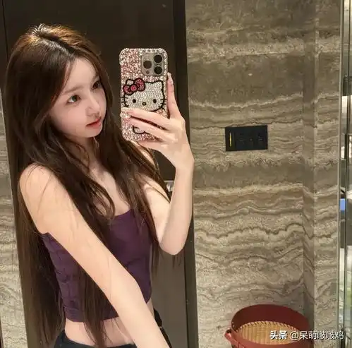 王思聪家的经典库洛米墙每一任都来打个卡,女友懒懒独自在豪宅