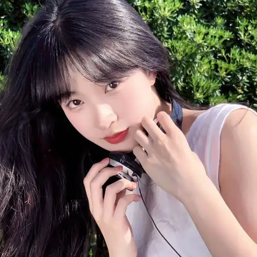 头像这样的女生头像你喜欢吗