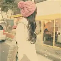 微信头像女生疯子凡事看得开,生活自然嗨微信头像图片大全