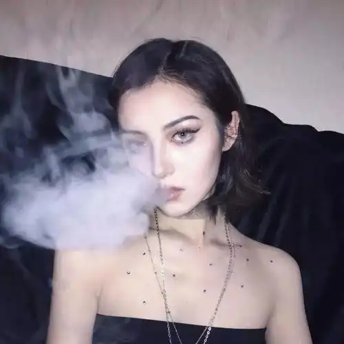 今天又是在网络的夹缝里苟且偷生的一天呢
