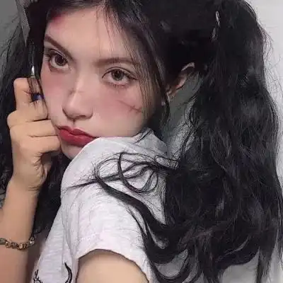 网易云热评男票背后纹着一串电话号码,我尝试性拨通后,那边开口就说