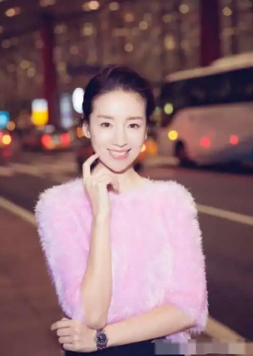 短发清纯头像女生董洁