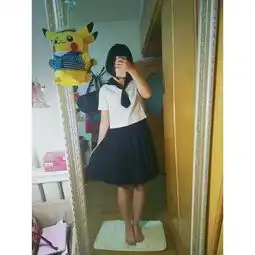 在学校穿女子高生制服jk制服是怎样一种体验