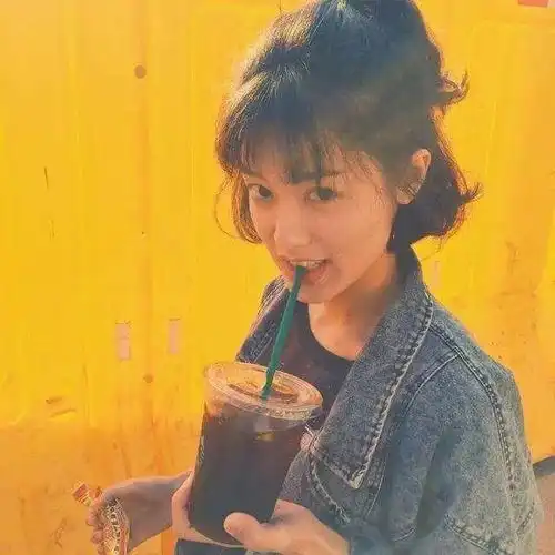 发型短发女生才更有魅力