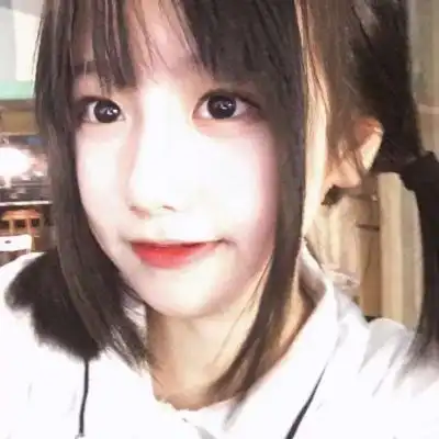 女生头像可爱呆萌真人侧脸,哭哭啼啼想挽留的人