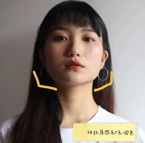 方脸别乱剪头发,这样做显脸小还减龄,氛围美女的气质直接拉满