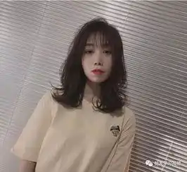 今年流行烫锁骨卷