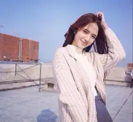 高清武大混血女神靓爆晒儿时照证天然美女