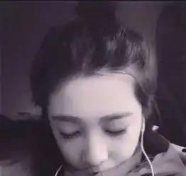 女生头像黑白的倒戴帽子的不要字有多少要多少