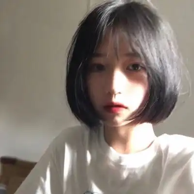 青春照片可爱女生头像