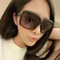 霸气小姐姐戴眼镜头像微信头像图片大全
