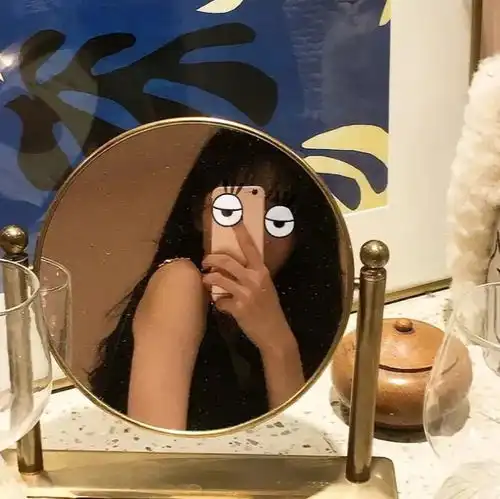 头像如果黑夜太难熬,我陪你日夜颠倒