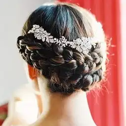 女生编发型唯美微信头像7