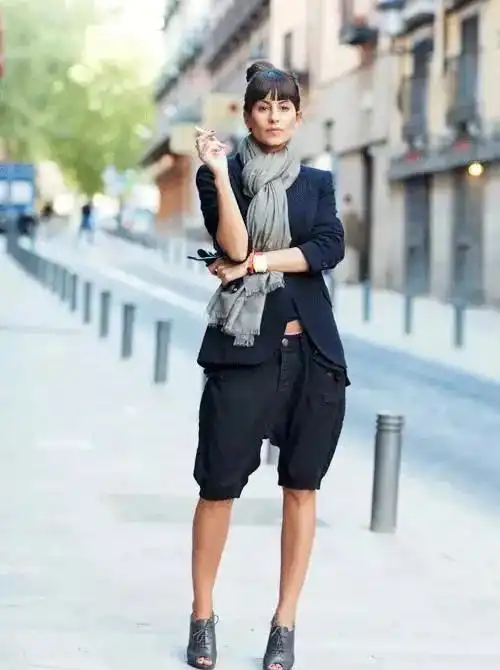 今夏别穿裙子了,百慕大短裤才是时髦帅气的担当