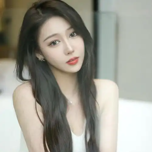 95后女生做寿衣模特为每一份告别做点事情