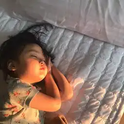 有一个长成表情包的女儿是什么感受
