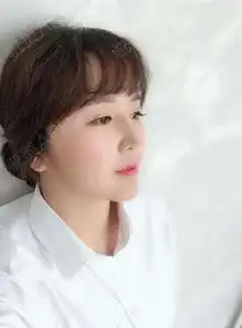 最近感触挺多的,总结的就是,女孩子一定不要胖,不要...垫下巴悦美整形