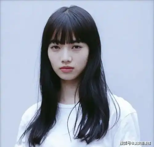 头像女氛围感小松菜奈