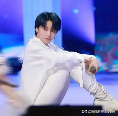 原来不只是郑希怡喜欢刘雨昕,酷女孩为何如此迷人