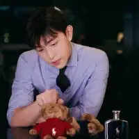 精致气质高贵成熟美女微信头像