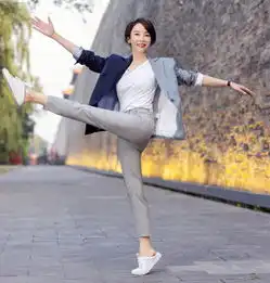 陈数穿拼接西装清新优雅,高踢大长腿太抢眼,肌肤白嫩哪像42