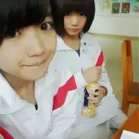 女学生qq头像穿着校服的韩国女生头像