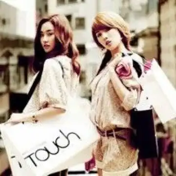 丧气女图头像沈伟