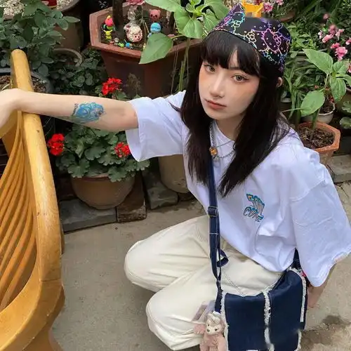 女生头像丨这个世界上最残忍的一句话