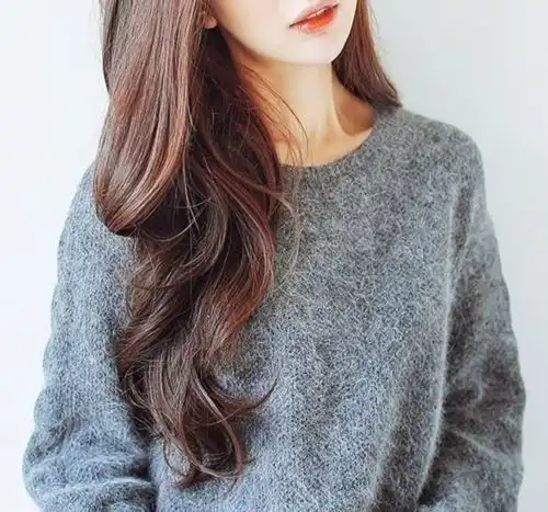 16岁女生遮脸头像高领衫