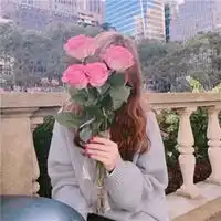qq头像女生拿花唯美