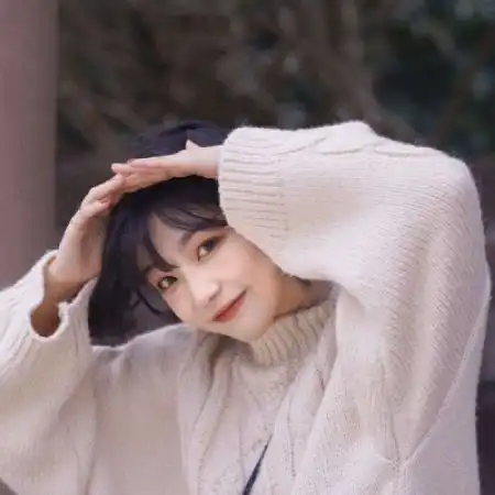 女生头像干净真人高冷三