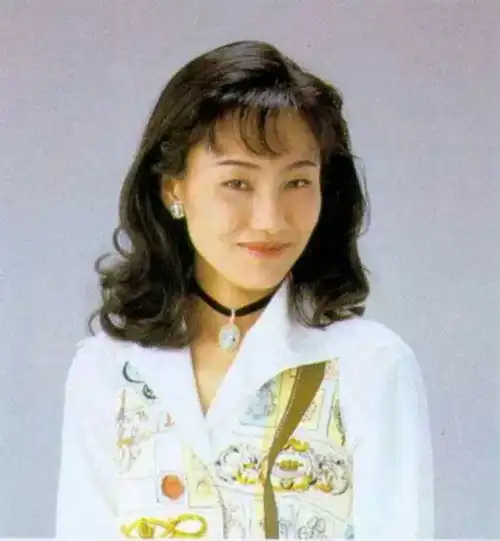 杨幂唐嫣全靠边,美少女战士才是我人生中第一个带货王