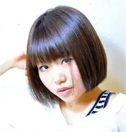 圆脸妹子看过来9款修颜显瘦发型,打造小脸美人