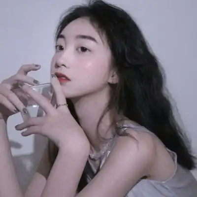 夏子衿女生头像一眼就心动