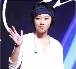 周冬雨纹了好闺蜜窦靖童同款纹身,童雨cp最近频频发糖啊