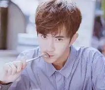 男明星正脸头像图片微信头像图片大全