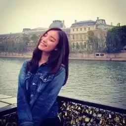 从她身上,我深深地意识到爱笑的女孩运气都不会太差...