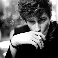 欧美风黑白男生头像青春终有告别时