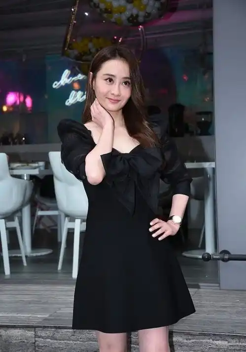 陈德容不愧是琼女郎,虽然当演员很久了,还是很有少女感