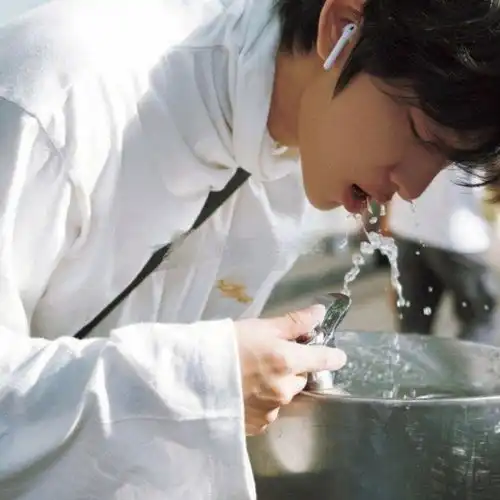 男生真人帅气头像有哪些