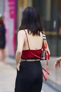 街拍性感美女霸气侧漏,试问你怎么征服